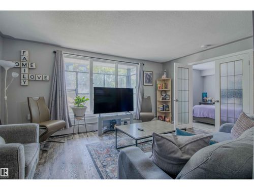 27-11010 124 St Nw, Edmonton, AB, T5M0J3 | Card Image