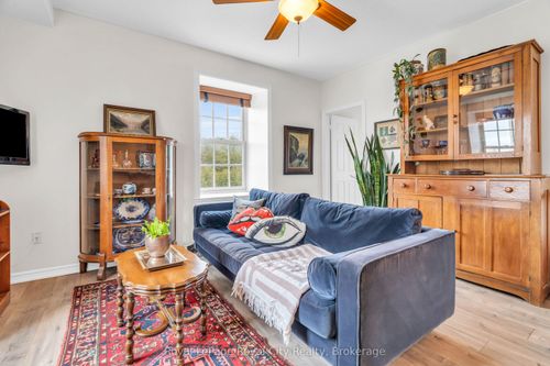 202-470 St Andrew St E, Fergus, ON, N1M1R5 | Card Image