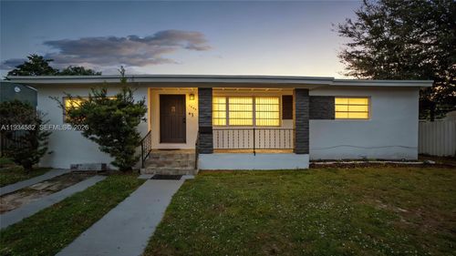 1245 Nw 130th St, North Miami, FL, 33167-1711 | Card Image