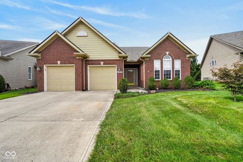 12559 Broadmoor Ct S, Fishers, IN, 46037-8236 | Card Image