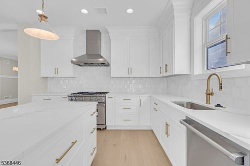 44 Brooklake Rd, Madison, NJ, 07940-2331 | Card Image