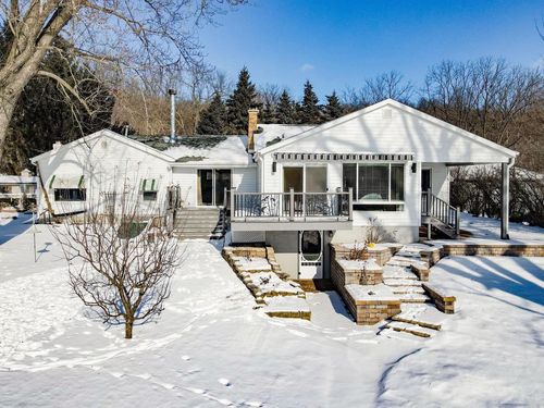 4539 N River Rd, Janesville, WI, 53545-8901 | Card Image