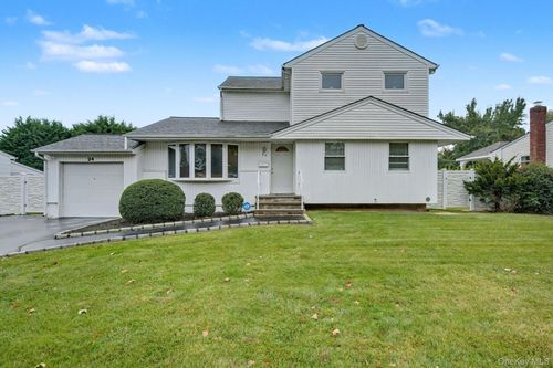 24 Havemeyer Ln, Commack, NY, 11725-2032 | Card Image