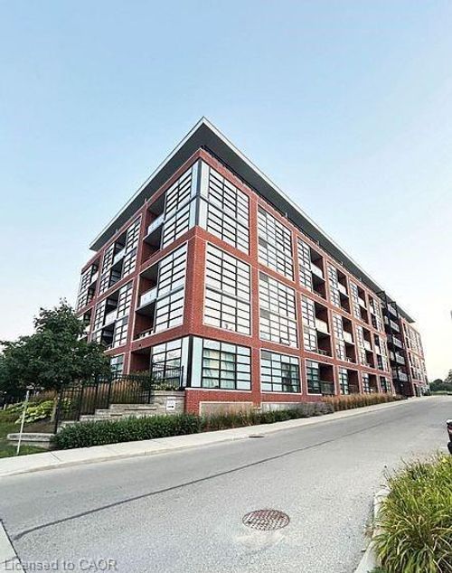 15 Prince Albert Blvd, Kitchener, ON, N2H0C2 | Card Image