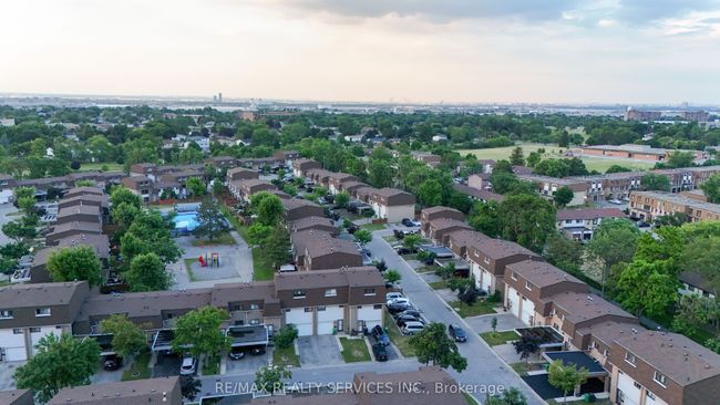 21 - 475 Bramalea Rd, Condo with 4 bedrooms, 2 bathrooms and 1 parking in Brampton ON | Image 30