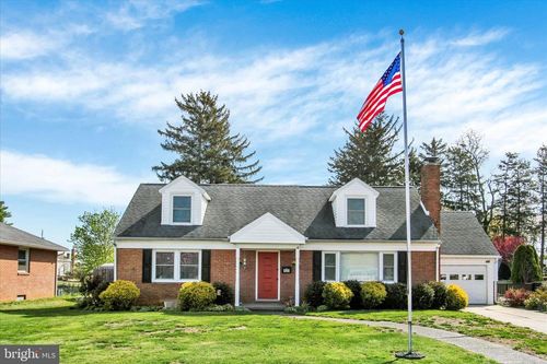 137 N Stephen Place, HANOVER, PA, 17331 | Card Image