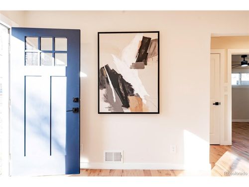 1352 S Quieto Ct, Denver, CO, 80223-3328 | Card Image