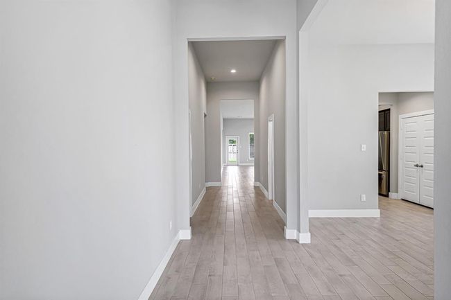 Entrance into home | Image 4