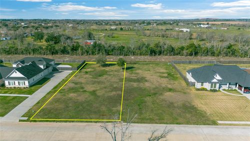 3118 W Tower Cir, Santa Fe, TX, 77517-2854 | Card Image
