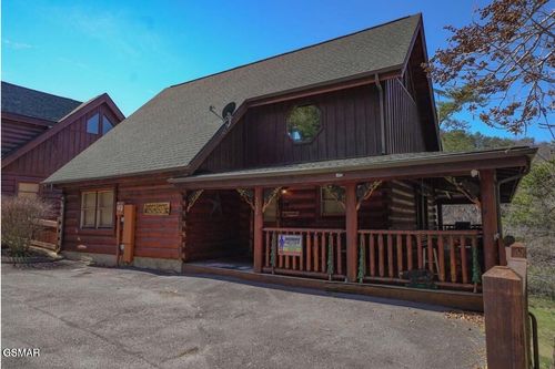 2034 Bear Haven Way, Sevierville, TN, 37876 | Card Image