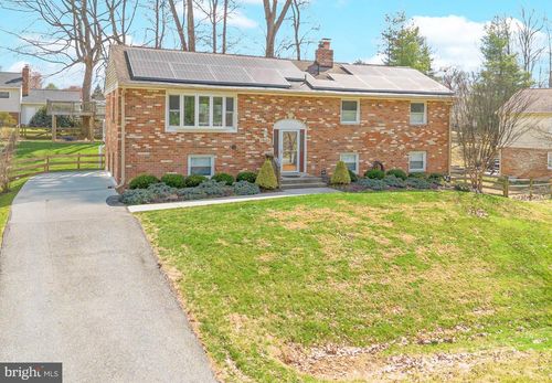 19005 Mount Airey Rd, BROOKEVILLE, MD, 20833-2718 | Card Image