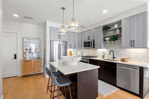 201-287 Maverick St, Boston, MA, 02128-4979 | Card Image