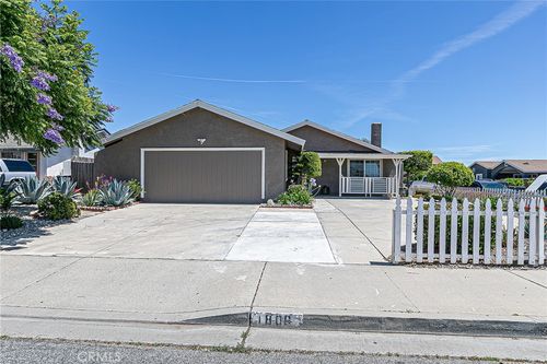 1806 Woodlawn Dr, Santa Maria, CA, 93458-1264 | Card Image