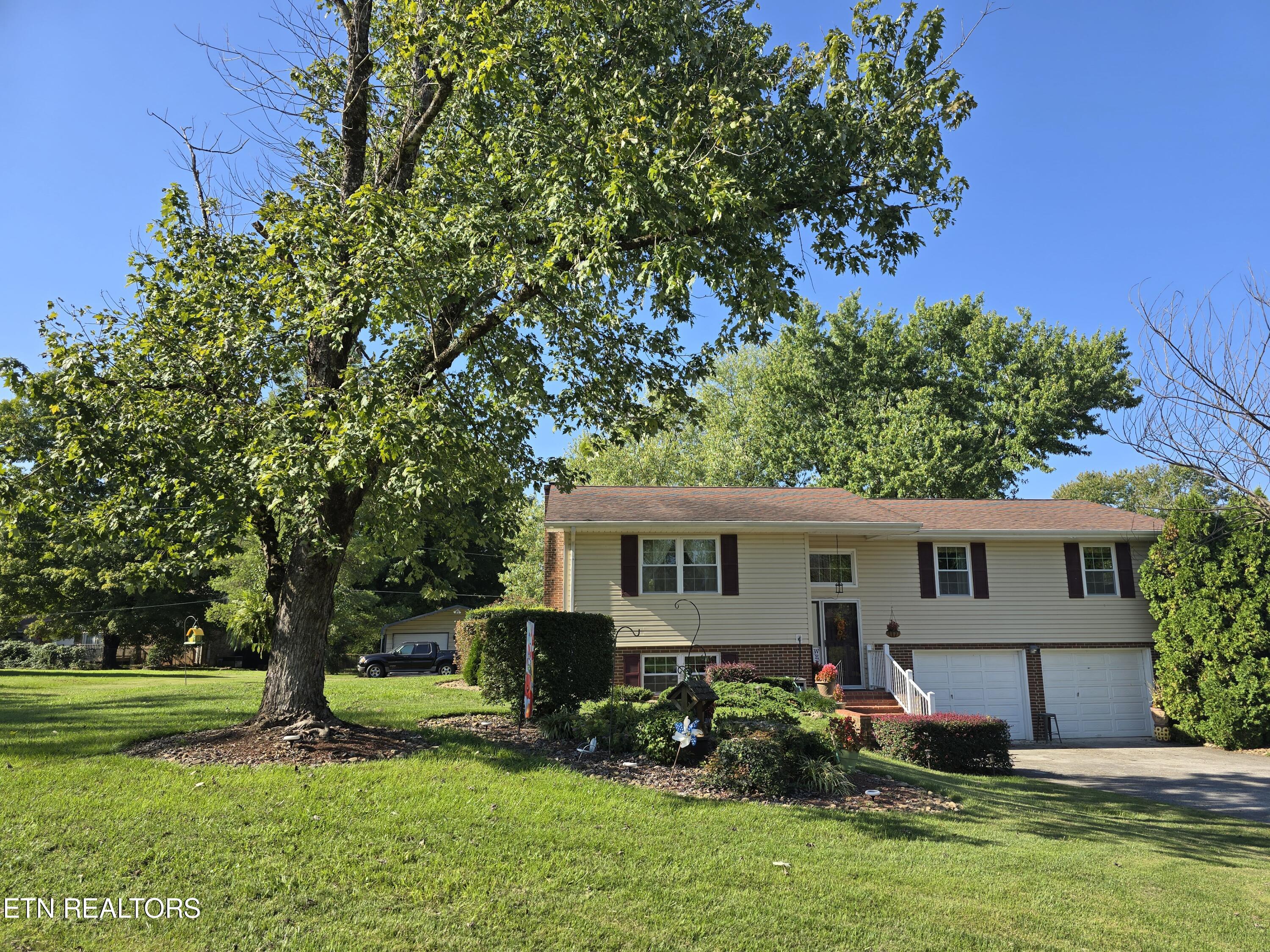 Dante Cir, Maryville, TN 37803