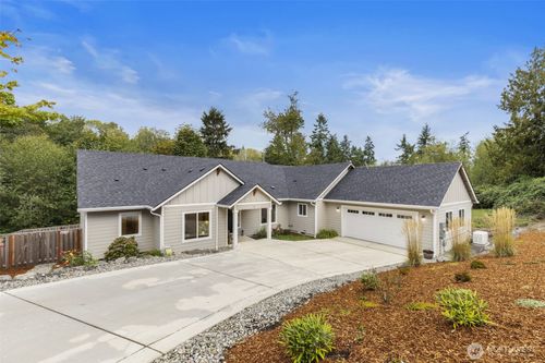 9236 Ne Country Woods Ln, Kingston, WA, 98346-9678 | Card Image