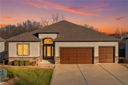 1808 Ne Parks Summit Blvd, Lee's Summit, MO, 64064-7949 | Card Image