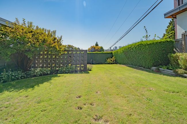 5565 Moreland Drive, House other with 4 bedrooms, 2 bathrooms and 6 parking in Burnaby BC | Image 29