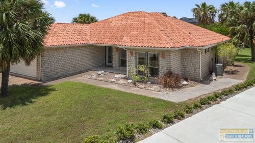 60 Laguna Madre Dr, Laguna Vista, TX, 78578-2602 | Card Image