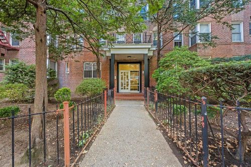 6p-3320 Avenue H, Brooklyn, NY, 11210-3322 | Card Image