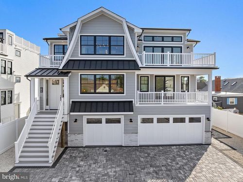 284 W 15th Street, SHIP BOTTOM, NJ, 08008 | Card Image