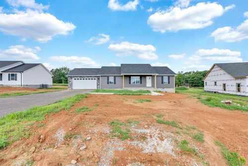 586 Harleys Ridge Rd, Sparta, TN, 38583-3052 | Card Image