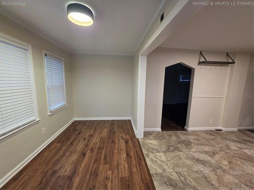 18546 Eastwood Dr, Harper Woods, MI, 48225-2032 | Card Image