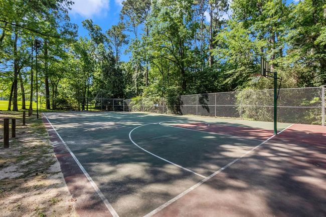 Community basketball court | Image 30