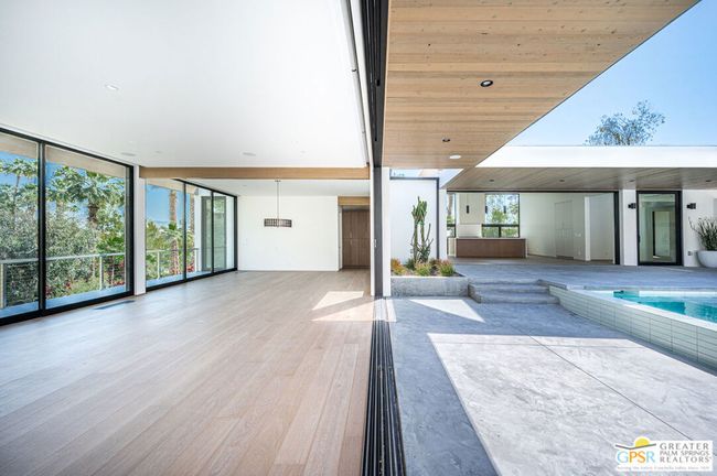 310 W Crestview Dr, House other with 3 bedrooms, 4 bathrooms and 2 parking in Palm Springs CA | Image 63