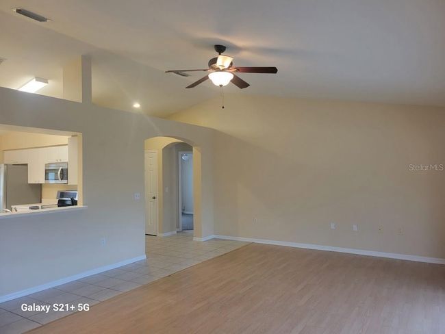 10523 Deepbrook Dr, House other with 3 bedrooms, 2 bathrooms and null parking in RIVERVIEW FL | Image 4