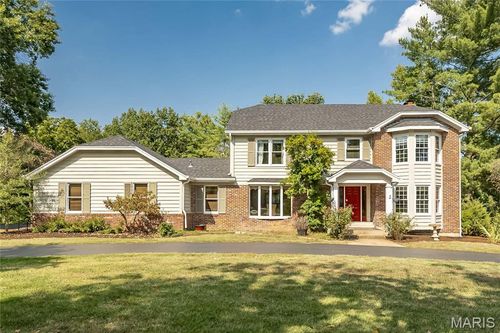 16401 Wilson Farm Dr, Chesterfield, MO, 63005-4558 | Card Image