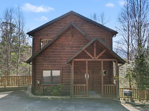 727 Mountain Stream Way, Gatlinburg, TN, 37738 | Card Image
