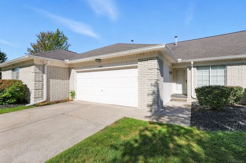 38549 Sycamore Meadow Dr, Clinton Township, MI, 48036-3812 | Card Image