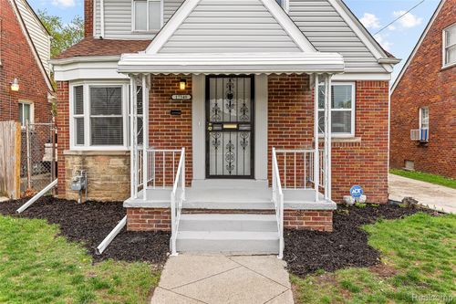 17548 Freeland St, Detroit, MI, 48235-2569 | Card Image