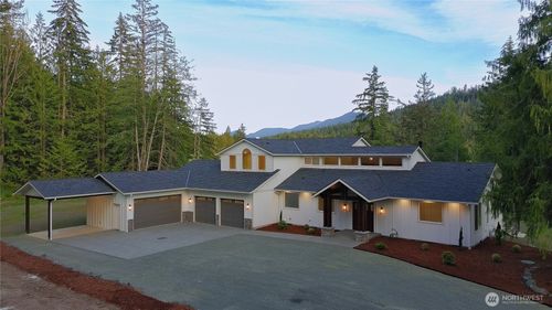 138 Lostwood Ln, Sequim, WA, 98382-9282 | Card Image