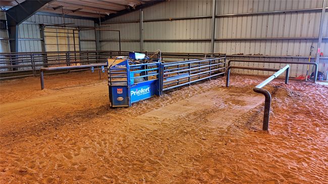 Roping Boxes | Image 27