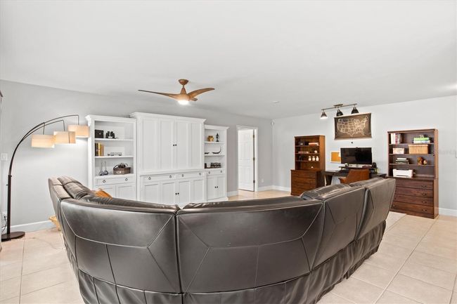 UNIT-103 - 1100 Imperial Dr, House other with 2 bedrooms, 2 bathrooms and null parking in Sarasota FL | Image 23