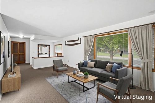 921 Wilmot Rd, Deerfield, IL, 60015-2725 | Card Image