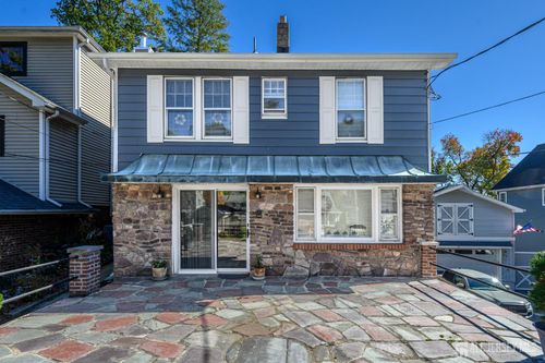 33 Shore Rd, Lake Hopatcong, NJ, 07849-1220 | Card Image