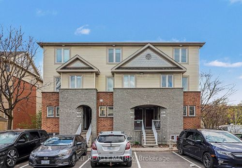 88 Strathaven Pvt, Ottawa, ON, K1J1K7 | Card Image