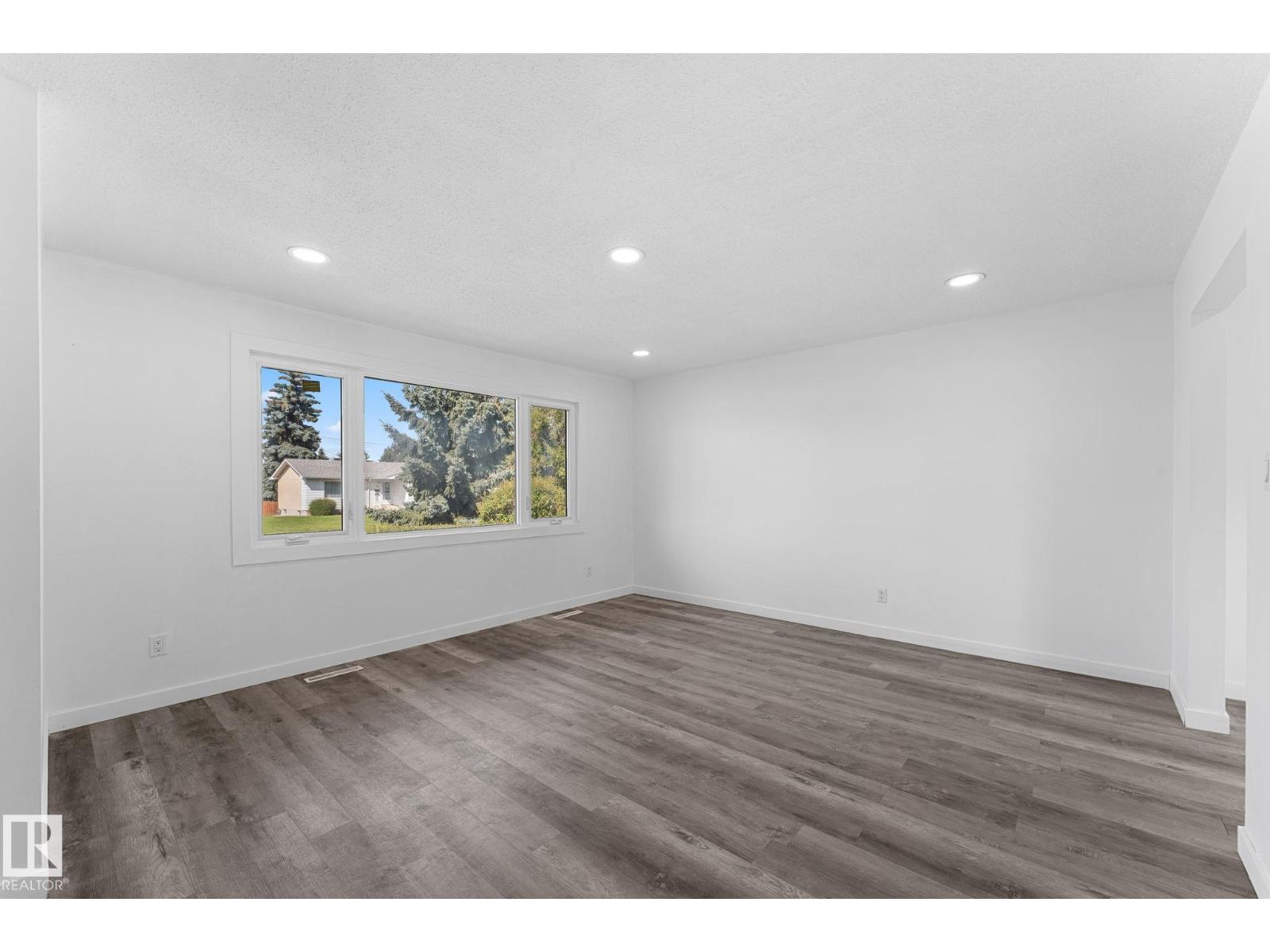 Residential in Edmonton 4