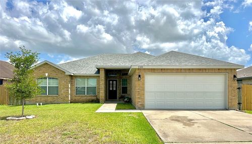 2101 Brook Ln, Kingsville, TX, 78363-2830 | Card Image