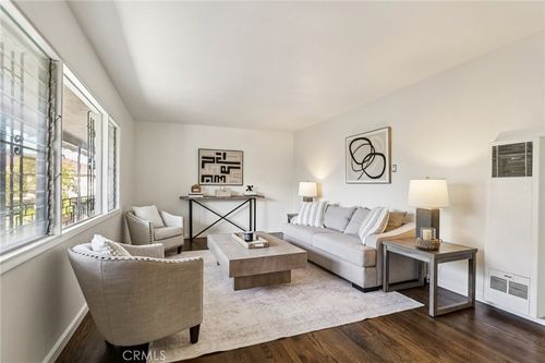 apt-3-379 Wisconsin Ave, Long Beach, CA, 90814-6762 | Card Image