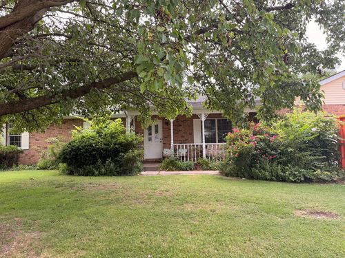 1250 Larkspur Dr, Mascoutah, IL, 62258-2740 | Card Image