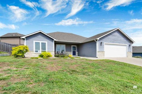 106 Prairie Meadow Rd, Saint George, KS, 66535-9820 | Card Image
