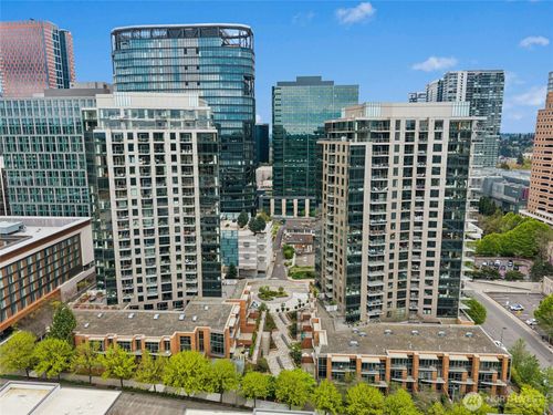 2025-10650 Ne 9th Pl, Bellevue, WA, 98004-5077 | Card Image