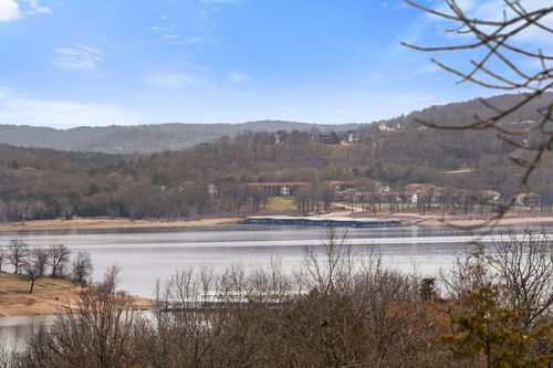 4 N Wilderness Trl, Kimberling City, MO, 65686-9570 | Card Image