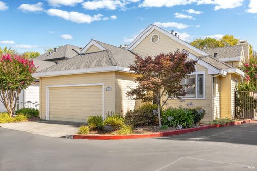 34 Valley West Cir, Napa, CA, 94558-5180 | Card Image