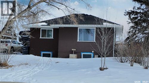 2502 100th St, North Battleford, SK, S9A0Y2 | Card Image