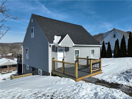 77 Walnut St, Clarksville, PA, 15322-7313 | Card Image