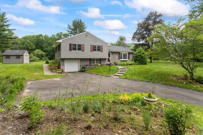 128 Walnut Tree Hill Rd, House other with 3 bedrooms, 2 bathrooms and 2 parking in Sandy Hook CT | Image 34